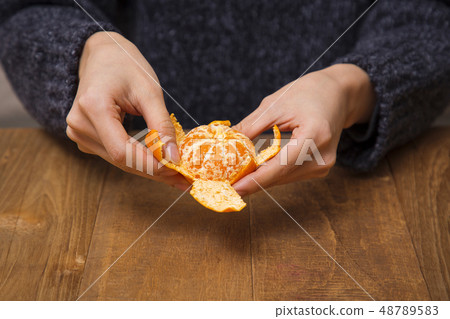 Collections of fresh Tangerines. tangerine slices, juice with leaves. Fruit composition. 024 48789583