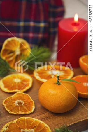 Collections of fresh Tangerines. tangerine slices, juice with leaves. Fruit composition. 112 48789735