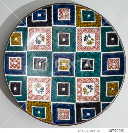 Kutani-yaki dish (Cobblestone pattern) traditional pattern / five colors Kutani-yaki dish (Cobblestone pattern) traditional pattern / five colors 48790961