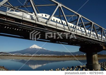 富士和子彈列車 48793445