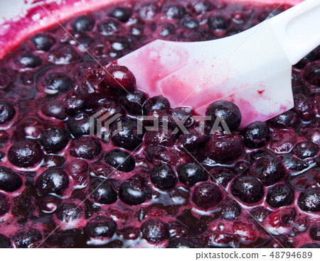 Blueberry jam 48794689