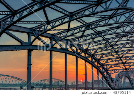 13 Ohashi Bridge / Sunset / Osaka 48795114