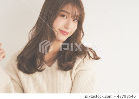 Beautiful woman portrait 48798540