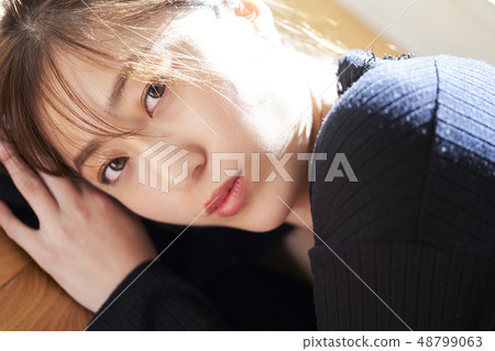 Beautiful woman portrait 48799063