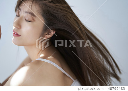 Woman beauty image hairstyle 48799483
