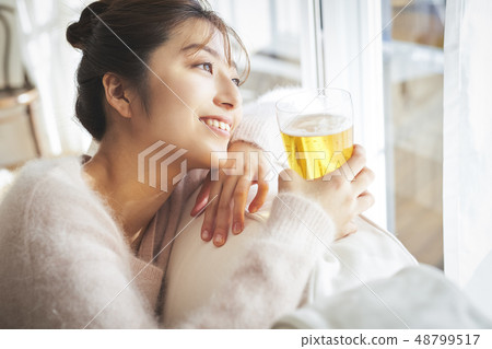 美麗的女人生活形象 48799517