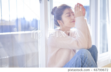 Beautiful woman lifestyle image Beautiful woman lifestyle image 48799672