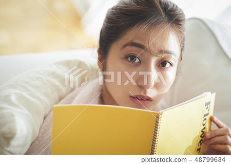 Beautiful woman lifestyle image Beautiful woman lifestyle image 48799684