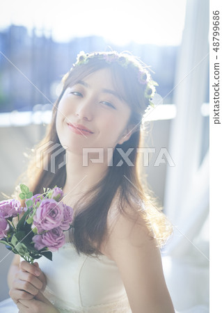 Beautiful woman wedding portrait Beautiful woman wedding portrait 48799686