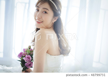 Beautiful woman wedding portrait Beautiful woman wedding portrait 48799731