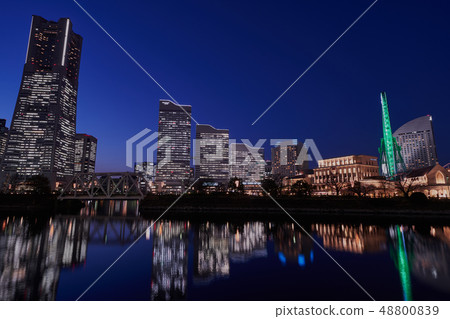 港區未來的夜景 48800839