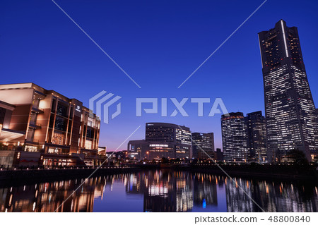 港區未來的夜景 48800840