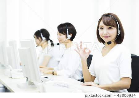 Operator call center Tele-apo Business Personal computer support desk Operator call center Tele-apo Business Personal computer support desk 48800934