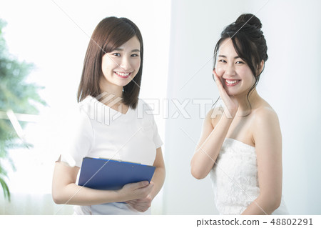 Esthetic salon 48802291