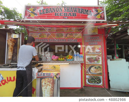 Kebab stand 48802986
