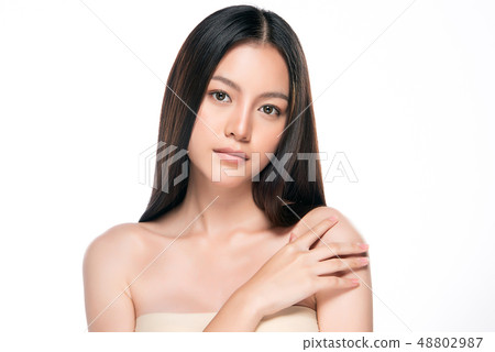 Beautiful Young asian Woman with Clean Fresh Skin 48802987