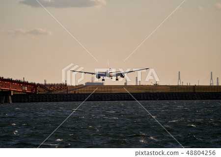 Aircraft landing 48804256