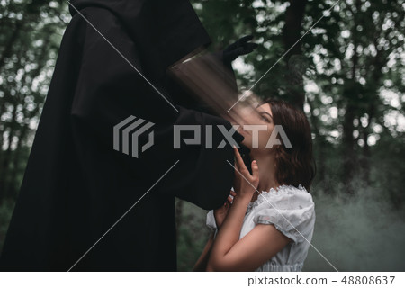 Death takes the soul of young female victim 48808637