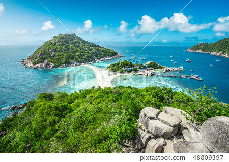 Spectacular island in Thailand 48809397