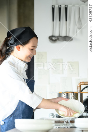 Kitchen Restaurant Women 48809737
