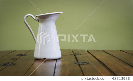 shabby, dairy, ug,Provence,France,Europe,medieval 48813928