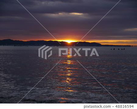 First sunrise of Enoshima Higashihama First sunrise of Enoshima Higashihama 48816594