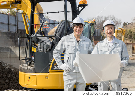 Heavy machine person Japanese 48817360