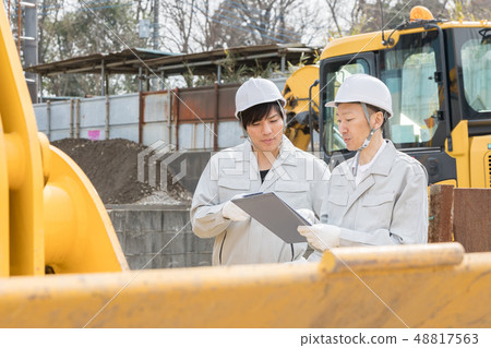 Heavy machine person Japanese 48817563