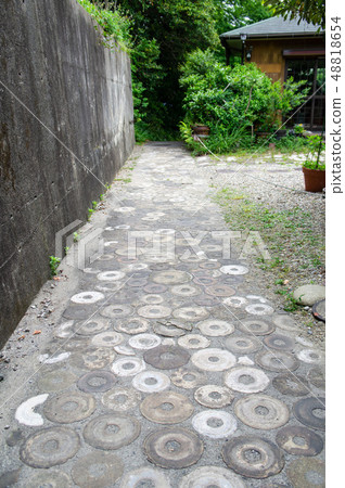 Tokoname's promenade 48818654