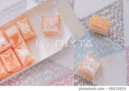 橙色糖果 橙色糖果 48818924