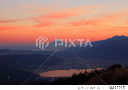 Sunset high bocce plateau Sunset high bocce plateau 48819015