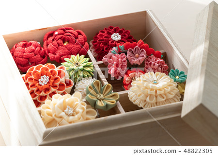 Kimono handicraft accessory 48822305