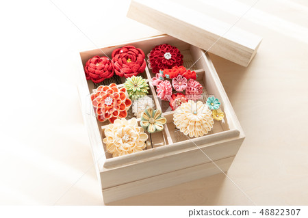 Kimono handicraft accessory 48822307