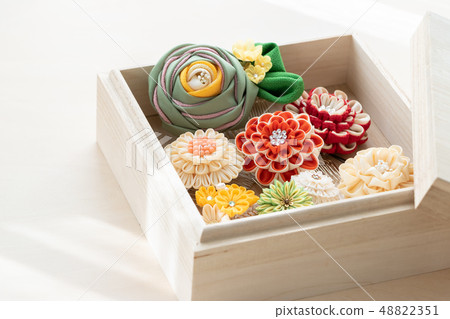 Kimono handicraft accessory 48822351