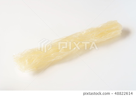 Yarn agar white background 48822614