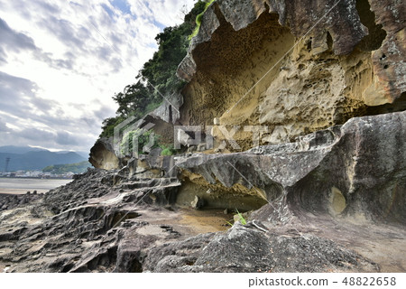 Mie Kuma's Onigajo 48822658