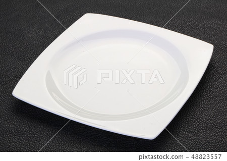 Empty white plate Empty white plate 48823557