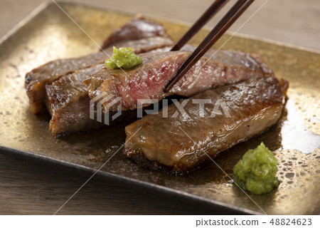 Loin steak with chopped wasabi Loin steak with chopped wasabi 48824623