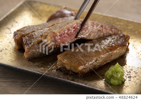 Loin steak with chopped wasabi Loin steak with chopped wasabi 48824624