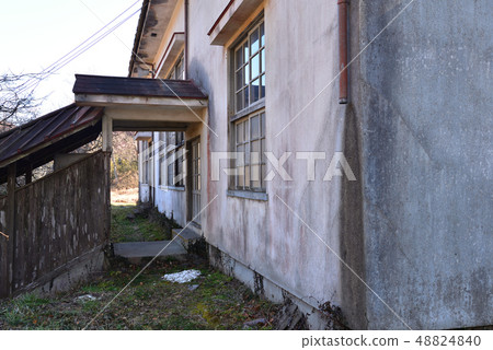 I went to former Uenonomiya Elementary School # 25 I went to former Uenonomiya Elementary School # 25 48824840