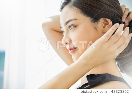 Women beauty Women beauty 48825862