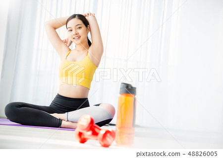 女子運動服瑜伽 48826005