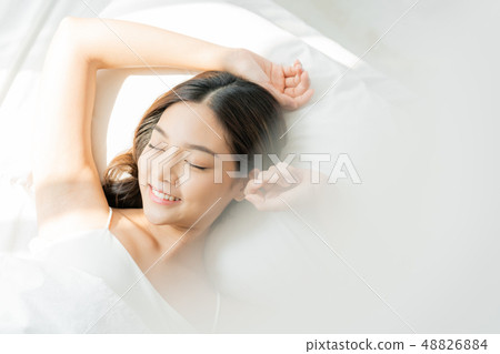 Women beauty Women beauty 48826884