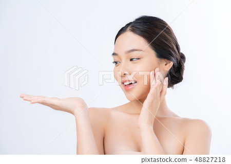 Women beauty Women beauty 48827218