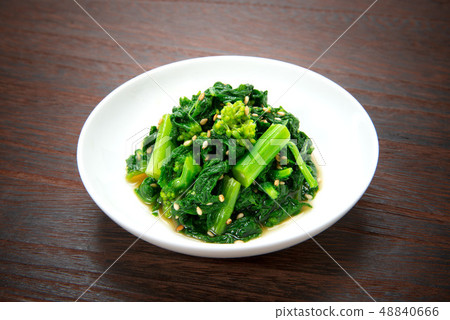 Rape blossoms with mustard Rape blossoms with mustard 48840666