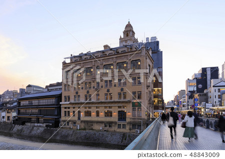 Kyoto Shijo Kawaramachi Dusk Shijo Ohashi Kyoto Shijo Kawaramachi Dusk Shijo Ohashi 48843009