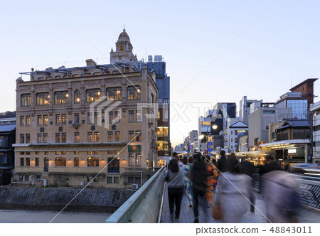 Kyoto Shijo Kawaramachi Dusk Shijo Ohashi Kyoto Shijo Kawaramachi Dusk Shijo Ohashi 48843011