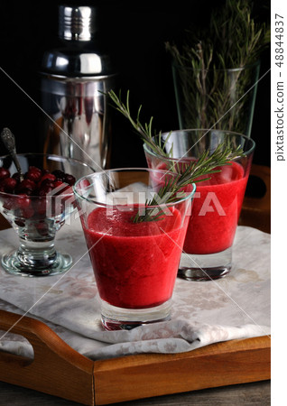 freshly squeezed cranberry smoothie freshly squeezed cranberry smoothie 48844837