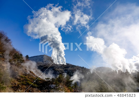 Komatsu hell winter scenery 48845823