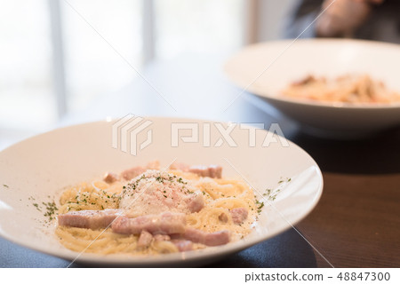 Lunch pasta date 48847300